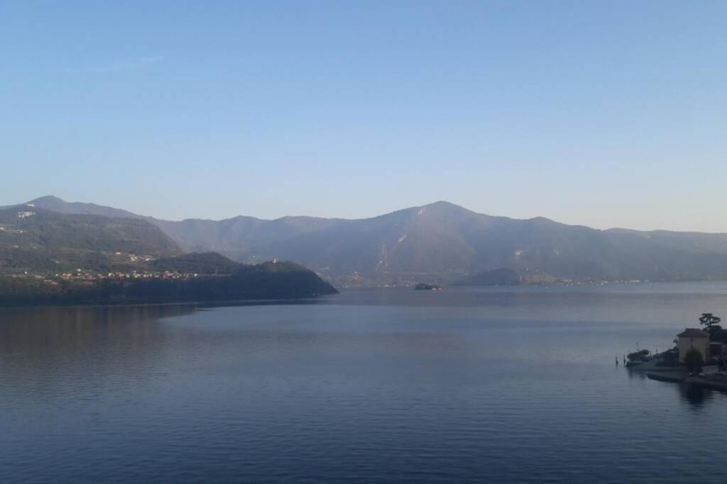 Appartamento Sul Lago D'Iseo Tavernola Bergamasca Kültér fotó